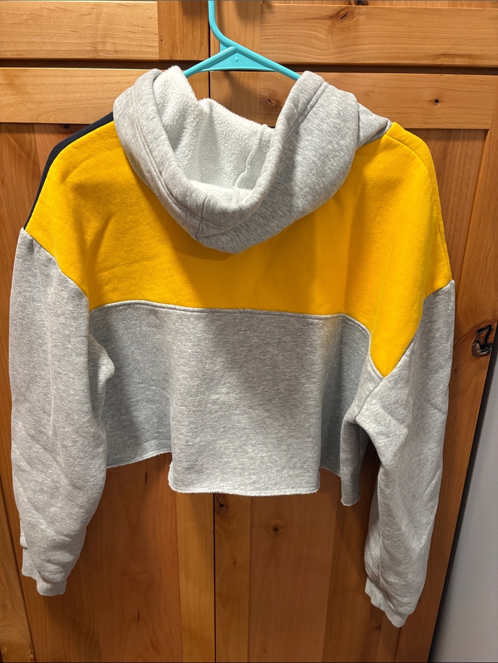 Montana State University Cats Cropped Colorblock Hoodie - Yellow, Navy & Gray - Picture 4 of 6
